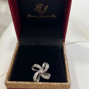 .5 Carat White Gold Charm